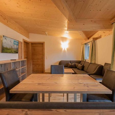 Ferienhaus Gipfelblick ノイシュティフト・イム・シュトゥーバイタール エクステリア 写真