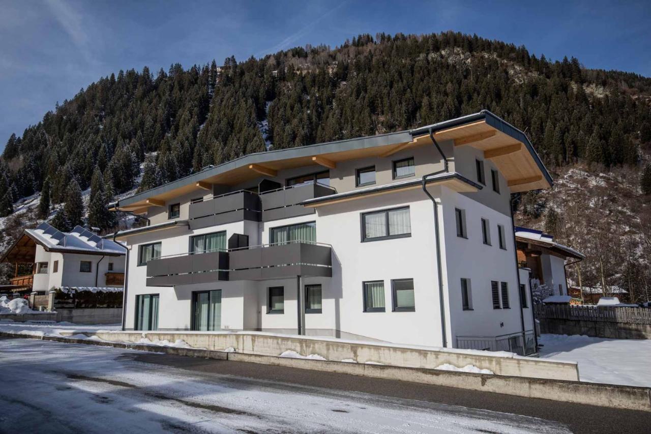 Ferienhaus Gipfelblick ノイシュティフト・イム・シュトゥーバイタール エクステリア 写真