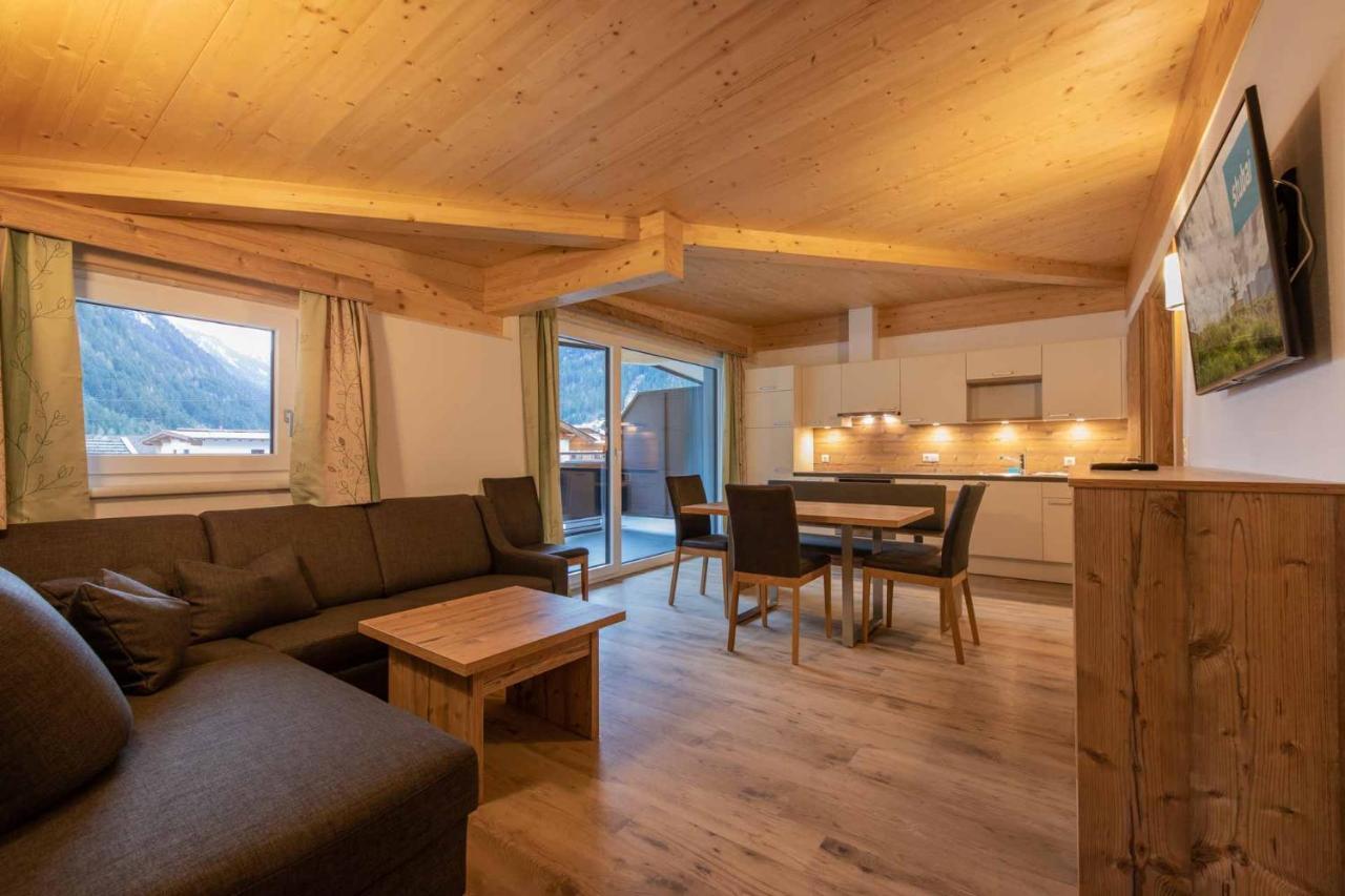 Ferienhaus Gipfelblick ノイシュティフト・イム・シュトゥーバイタール エクステリア 写真